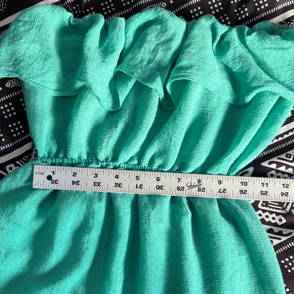 Green Ruffled Strapless Dress - Picture 8 of 9